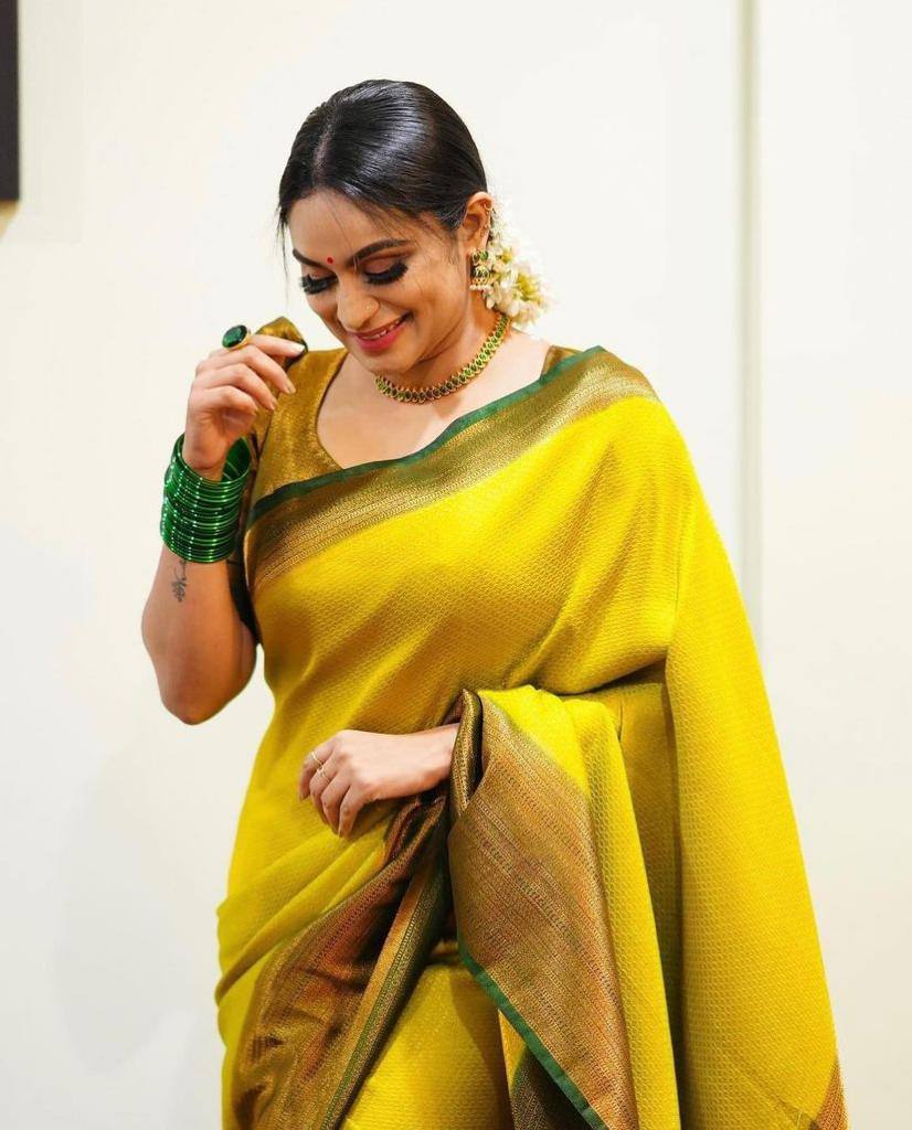 Dark Green Wedding Silk Saree Yellow Blouse – RawaazFashion